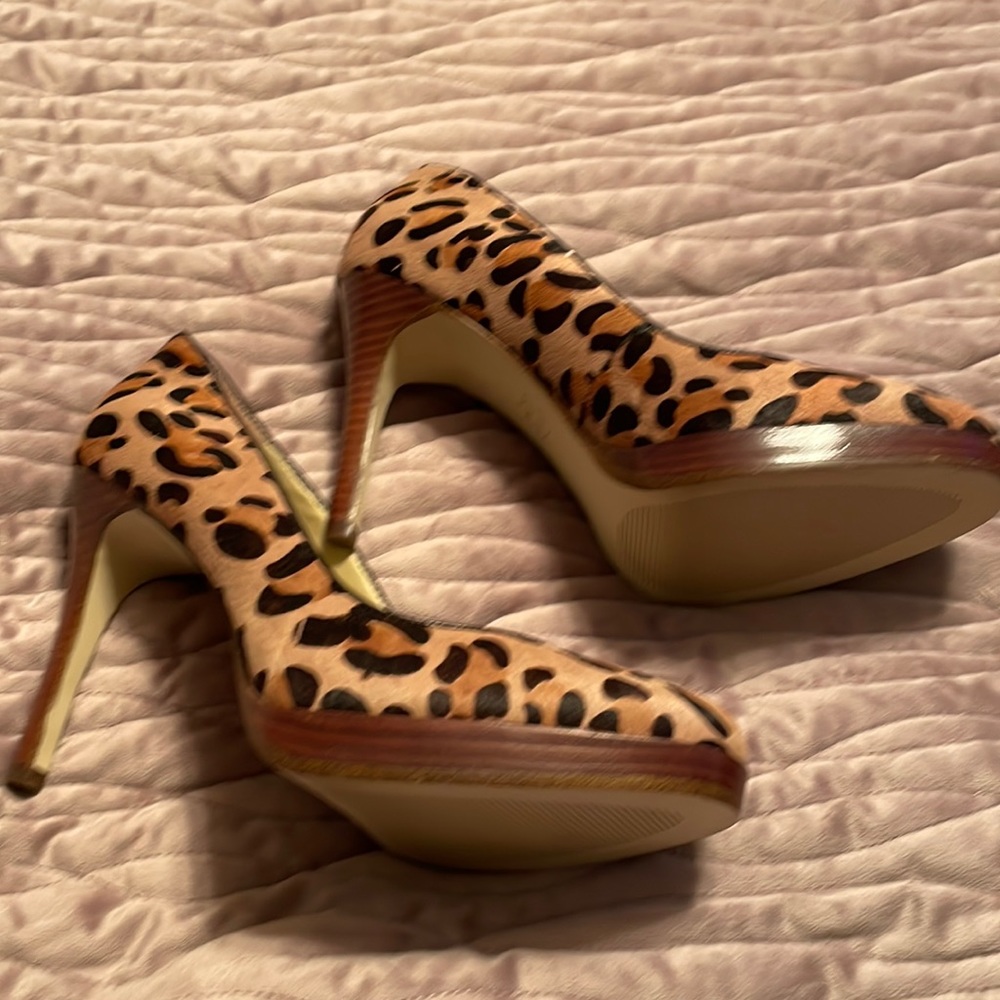 NWOT - heels (2)